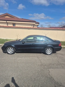 Mercedes-Benz E 220, снимка 3