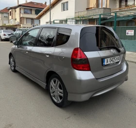 Honda Jazz 1.4i 100% РЕАЛЕН ПРОБЕГ РЕГИСТРИРАН ВИДЕО ЛИЗИНГ, снимка 4