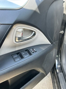 Обява за продажба на Toyota Avensis ~29 400 лв. - изображение 10