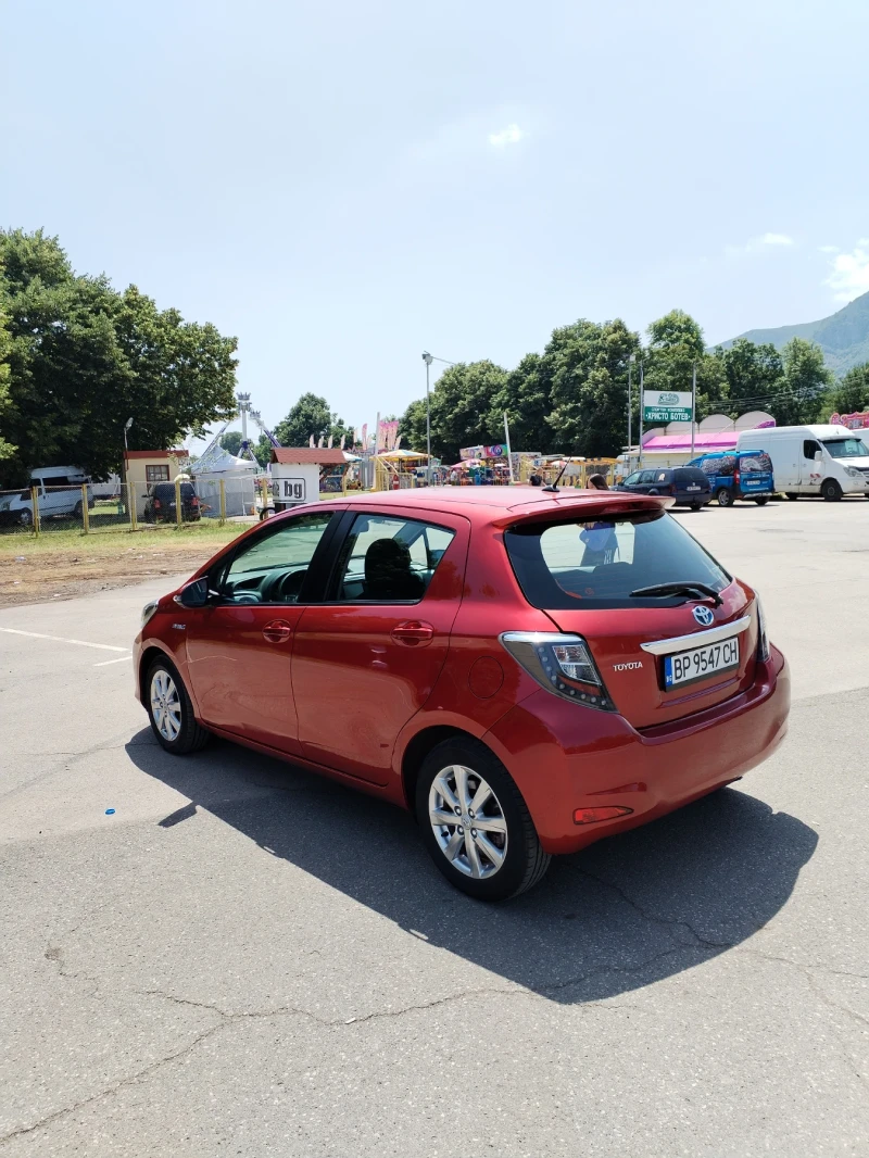 Toyota Yaris, снимка 4 - Автомобили и джипове - 47906998