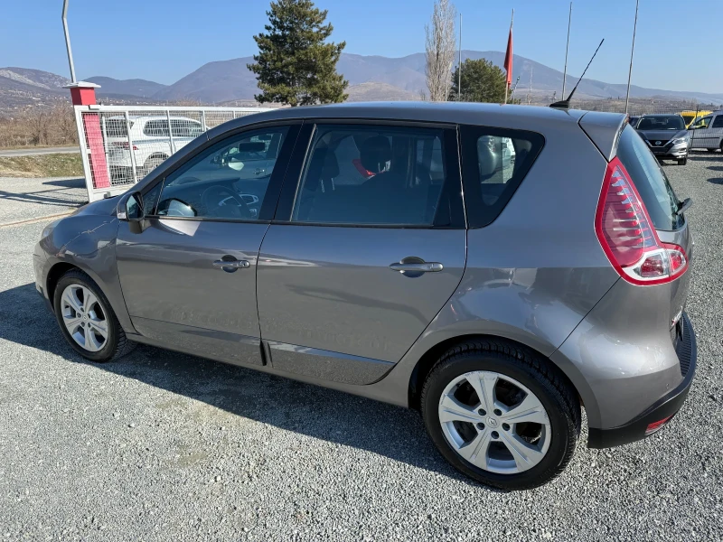 Renault Scenic (KATO НОВА), снимка 9 - Автомобили и джипове - 48729010