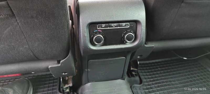 Seat Alhambra 2.0 TDI - 7 местна, снимка 10 - Автомобили и джипове - 50898648