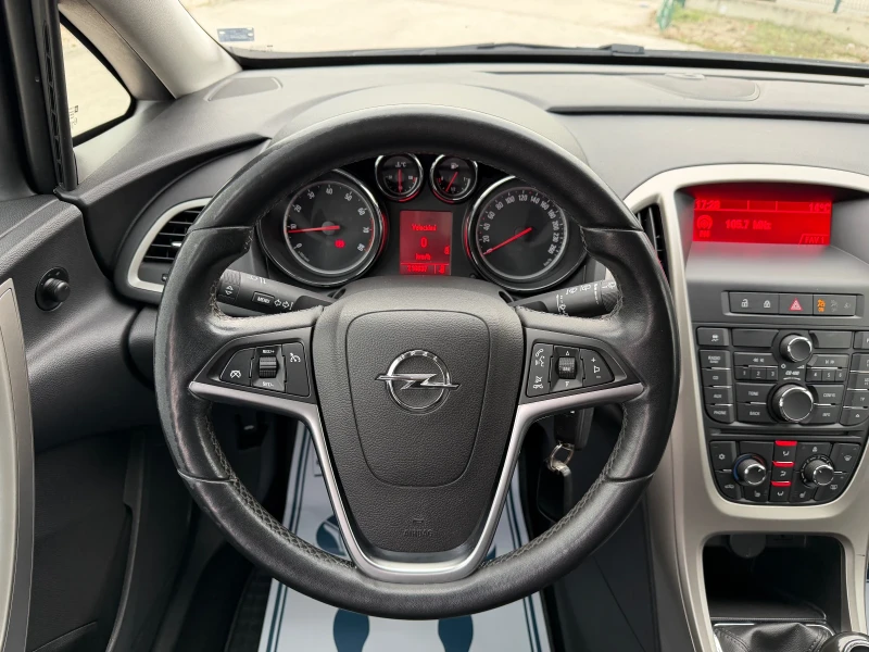 Opel Astra 1.4 турбо 120кс  , снимка 13 - Автомобили и джипове - 52109707