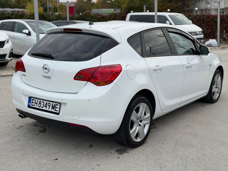 Opel Astra 1.4 турбо 120кс  , снимка 4 - Автомобили и джипове - 52109707