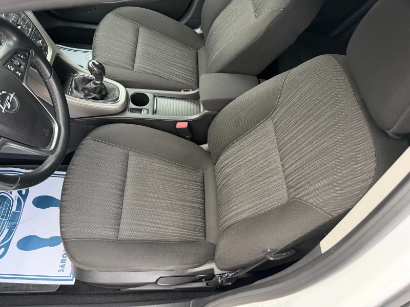 Opel Astra 1.4 турбо 120кс  , снимка 8 - Автомобили и джипове - 52109707