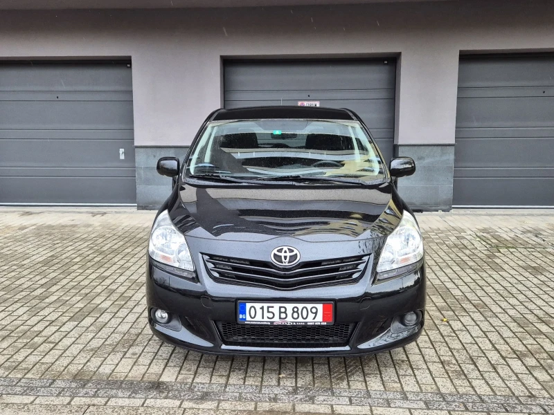 Toyota Verso 1.8, снимка 2 - Автомобили и джипове - 52388680