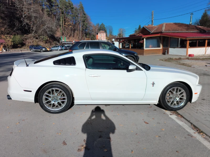 Ford Mustang, снимка 4 - Автомобили и джипове - 52430740