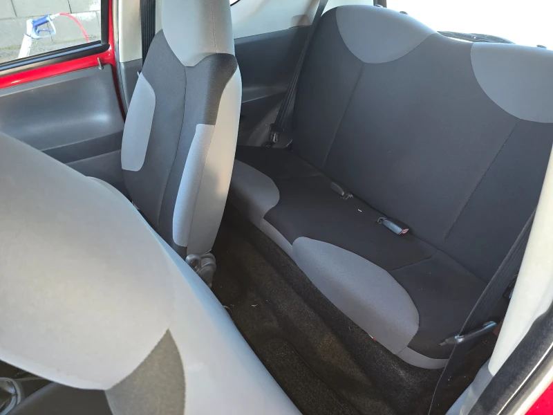 Peugeot 107 1.0, снимка 11 - Автомобили и джипове - 52803560