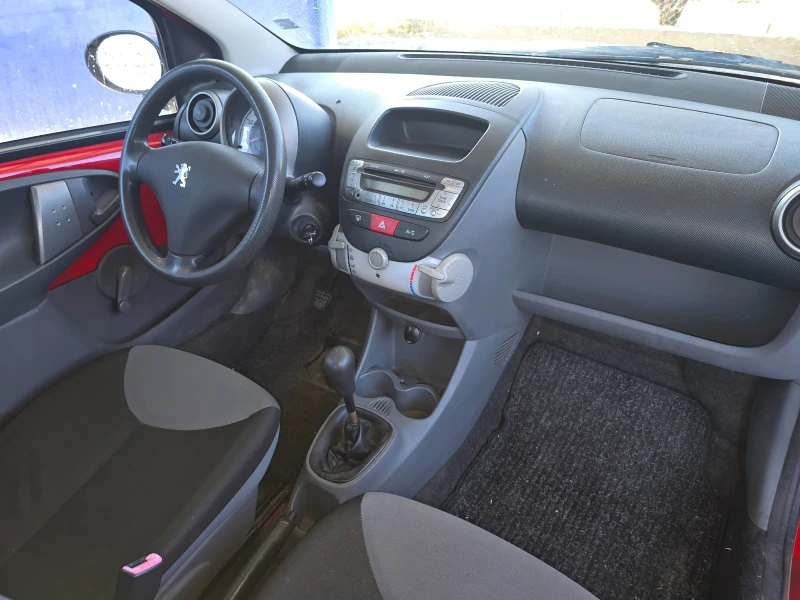 Peugeot 107 1.0, снимка 13 - Автомобили и джипове - 52803560