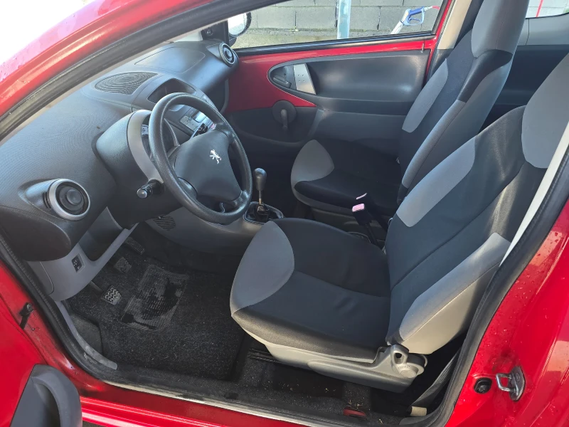 Peugeot 107 1.0, снимка 10 - Автомобили и джипове - 52803560