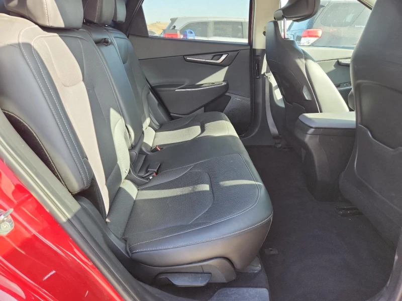 Kia EV6 LIGHT* 4x4* CARFAX, снимка 10 - Автомобили и джипове - 52813778