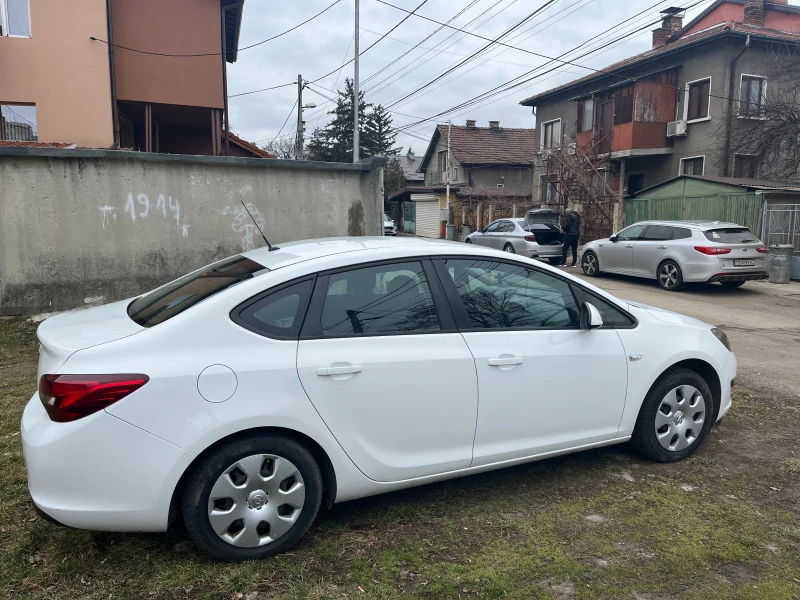 Opel Astra J, снимка 2 - Автомобили и джипове - 52949732