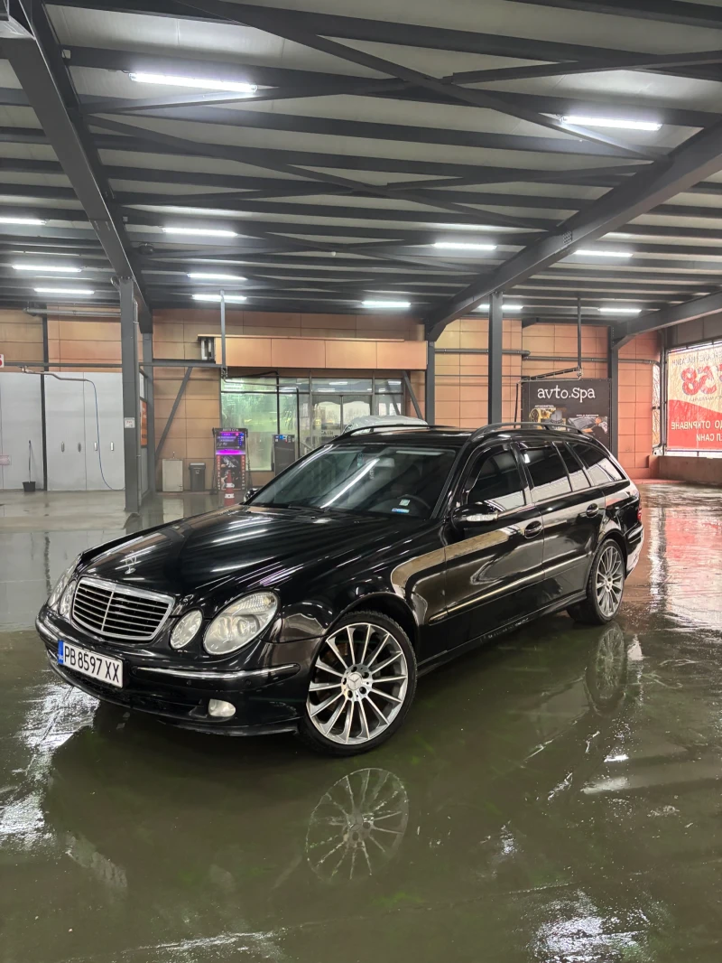 Mercedes-Benz E 320