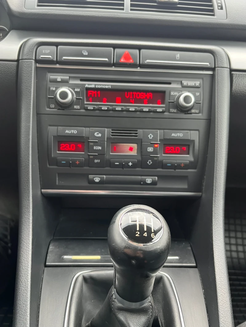 Audi A4 Avanti, снимка 8 - Автомобили и джипове - 53262332