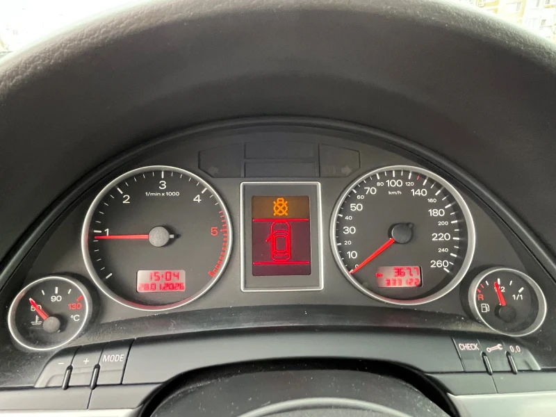 Audi A4 Avanti, снимка 12 - Автомобили и джипове - 53262332