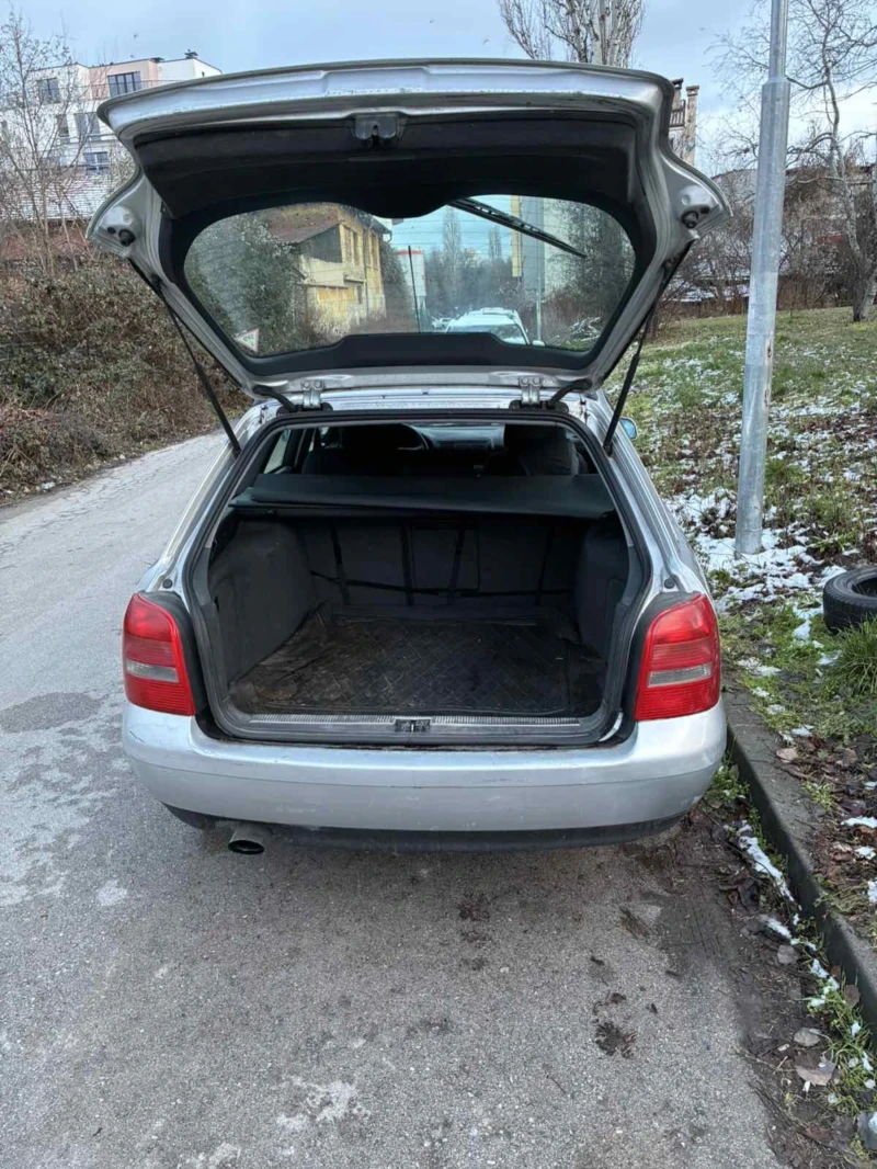 Audi A4 Аваннт , снимка 8 - Автомобили и джипове - 53261234
