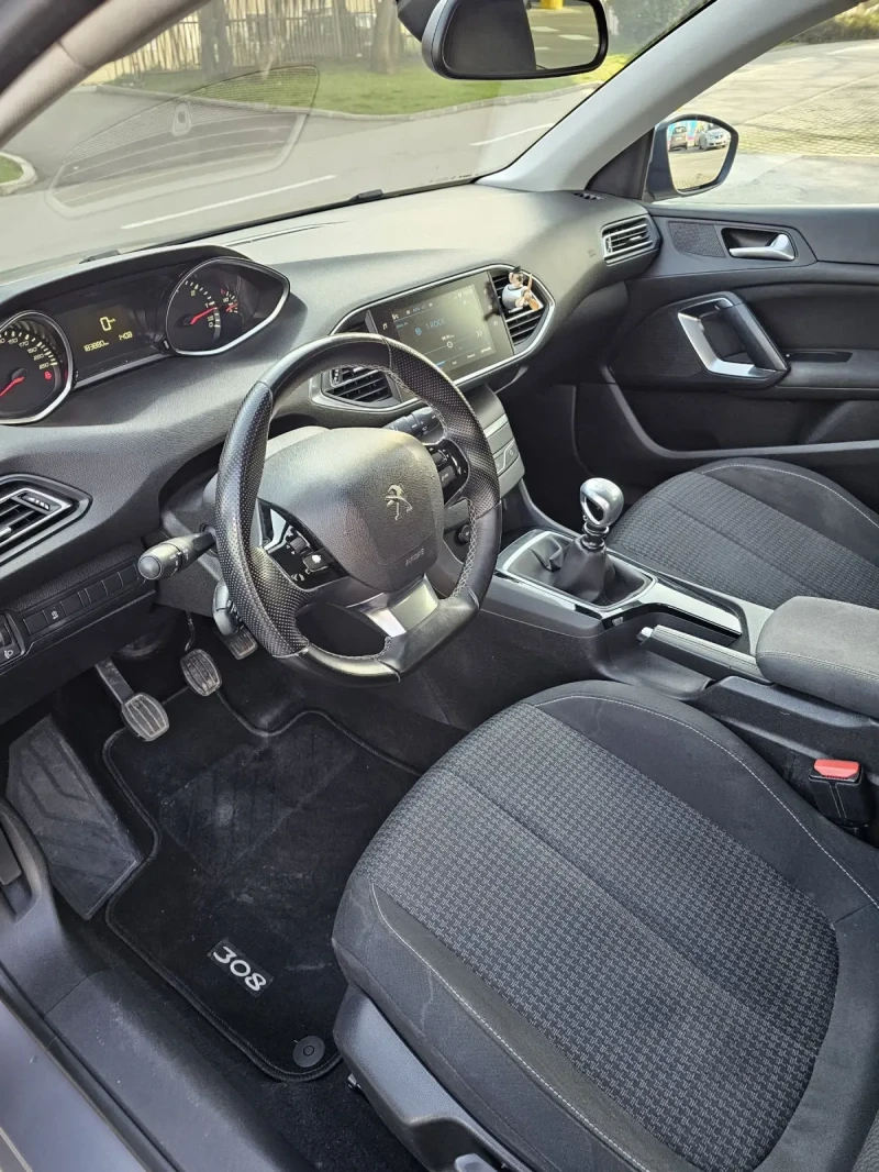Peugeot 308 Blue HDI 120hp, снимка 11 - Автомобили и джипове - 53527947