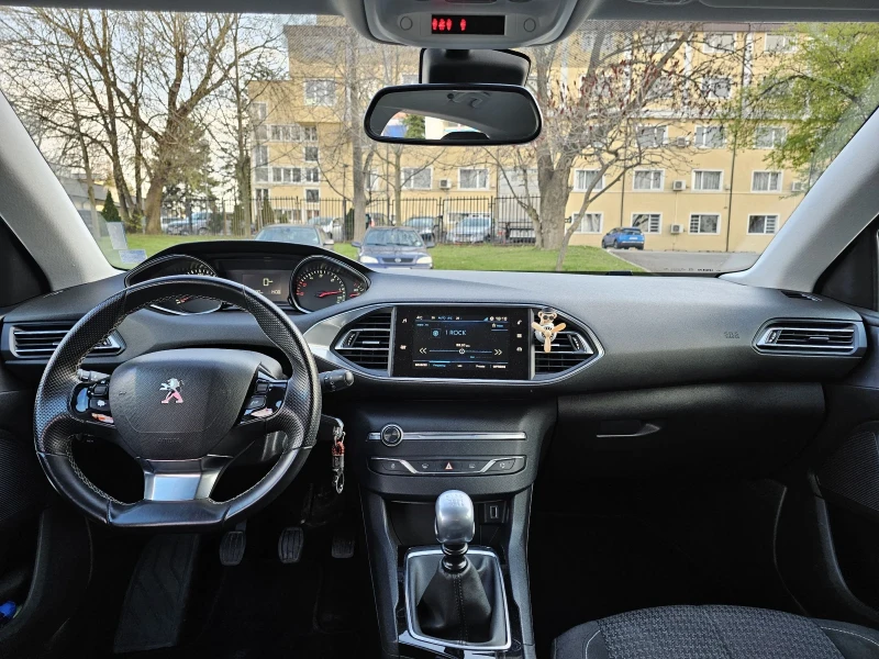 Peugeot 308 Blue HDI 120hp, снимка 10 - Автомобили и джипове - 53527947