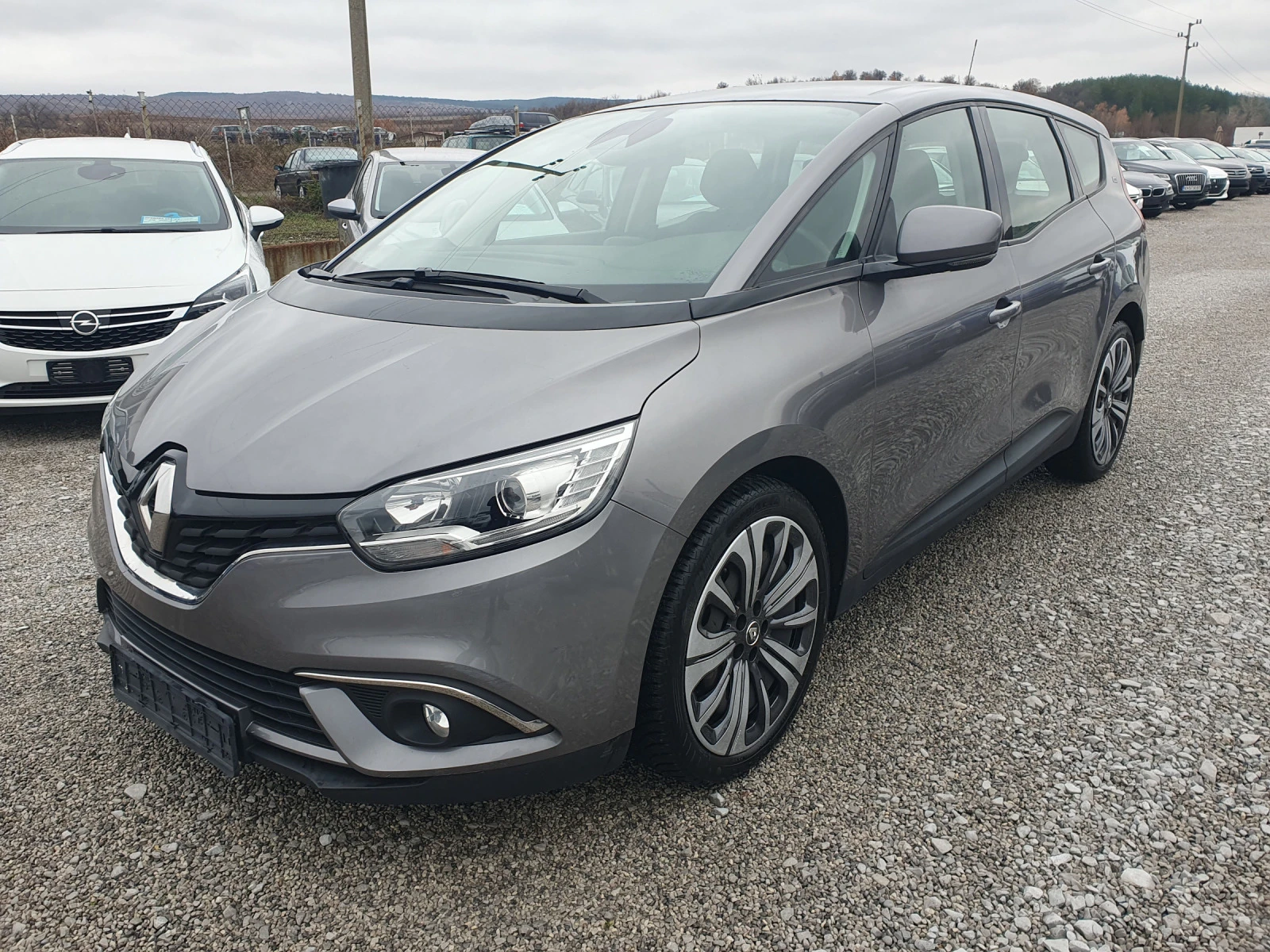 Renault Grand scenic 1.7dci 84000km 7mesta  - изображение 2