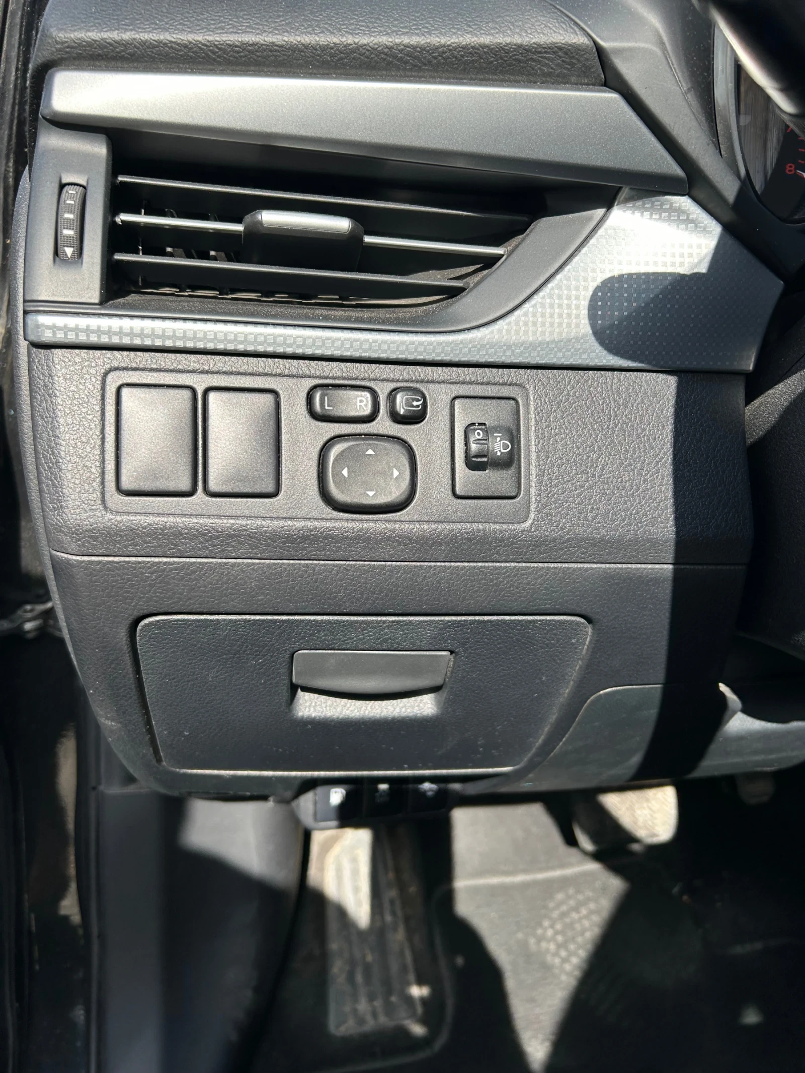 Toyota Avensis | Mobile.bg   12