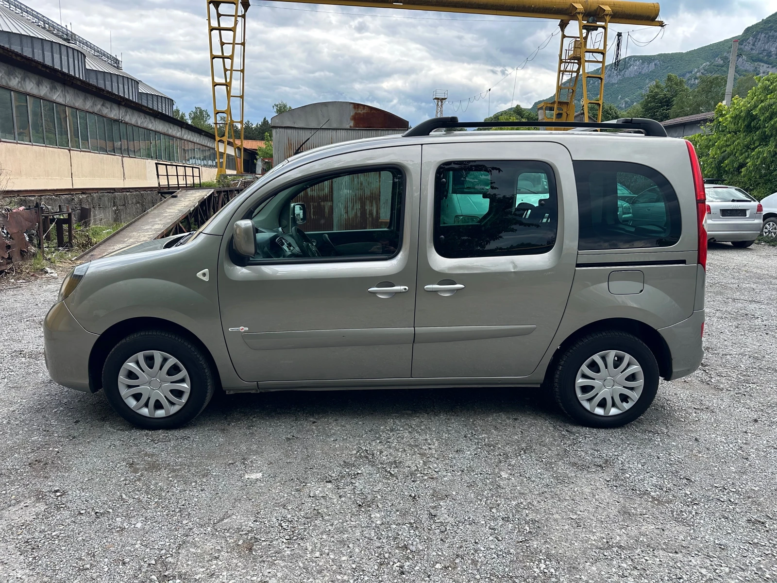 Renault Kangoo 1.5DCI TomTom Design Навигация Италия - изображение 4