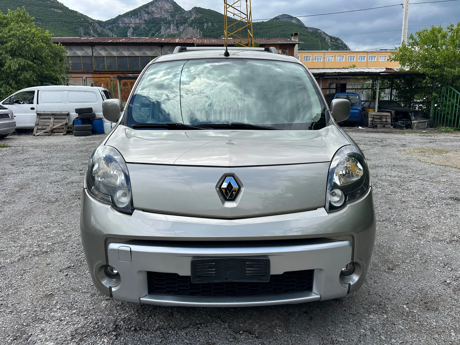 Renault Kangoo 1.5DCI TomTom Design Навигация Италия - изображение 2