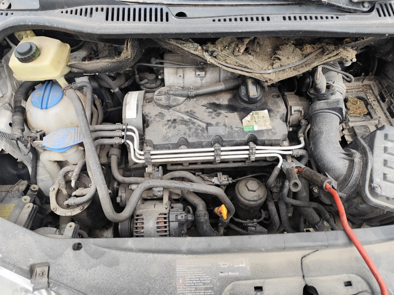 VW Caddy 2.0SDI - изображение 7