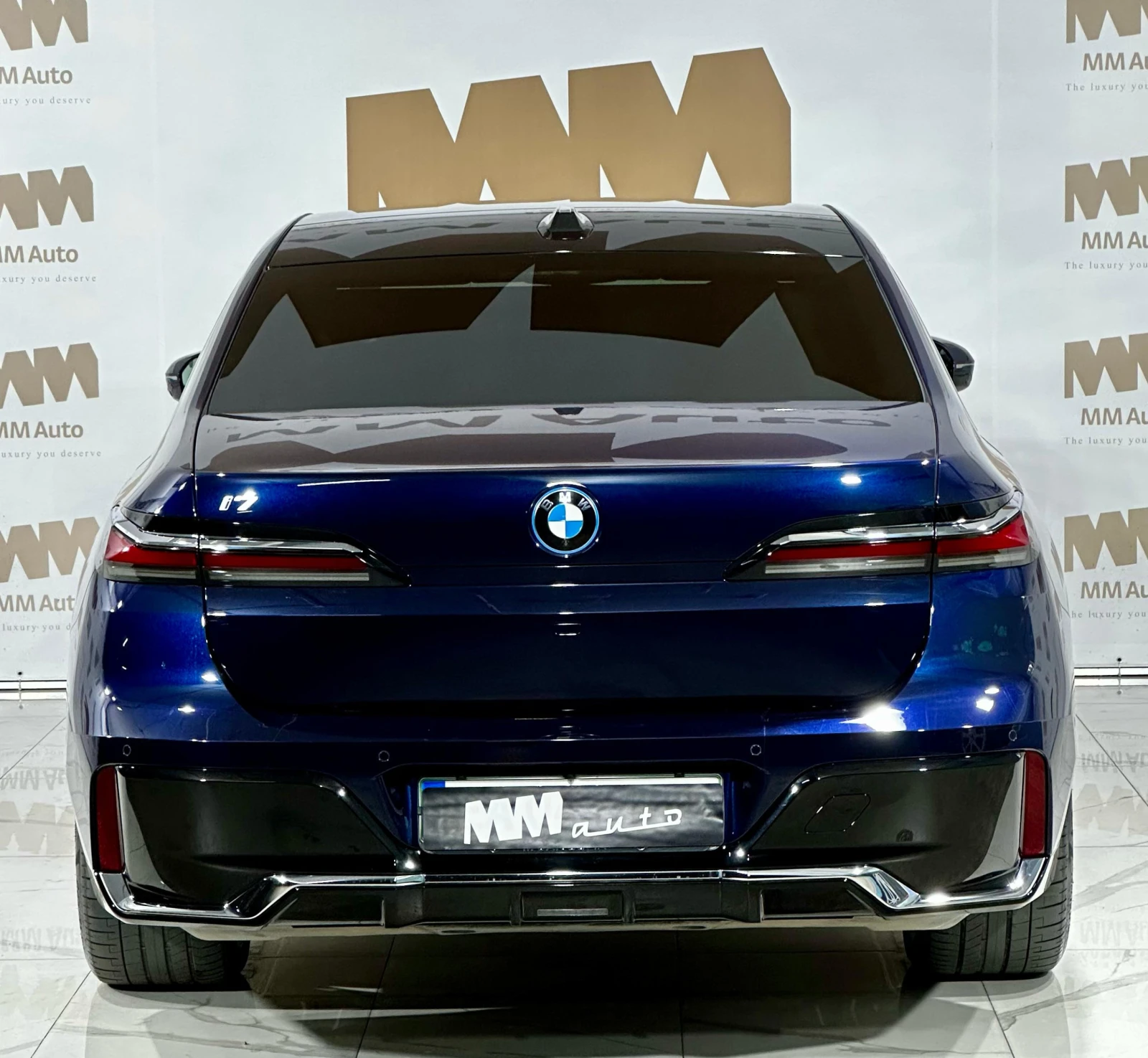 BMW i7 xDrive60* M-Sport* Iconic* Theatre* SkyLounge* Mas - изображение 5