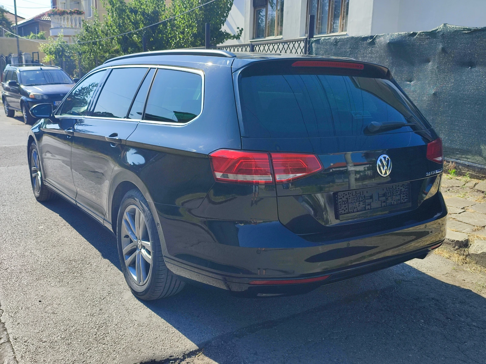 VW Passat 2.0TDI-150kc-6ck-EXECUTIVE-HIGHLINE-BMT - изображение 6