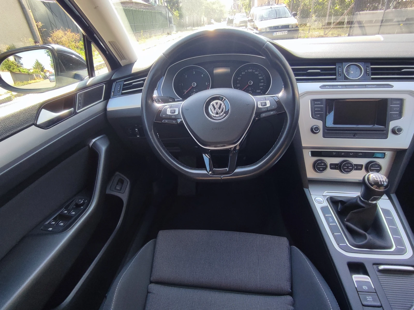 VW Passat 2.0TDI-150kc-6ck-EXECUTIVE-HIGHLINE-BMT - изображение 10