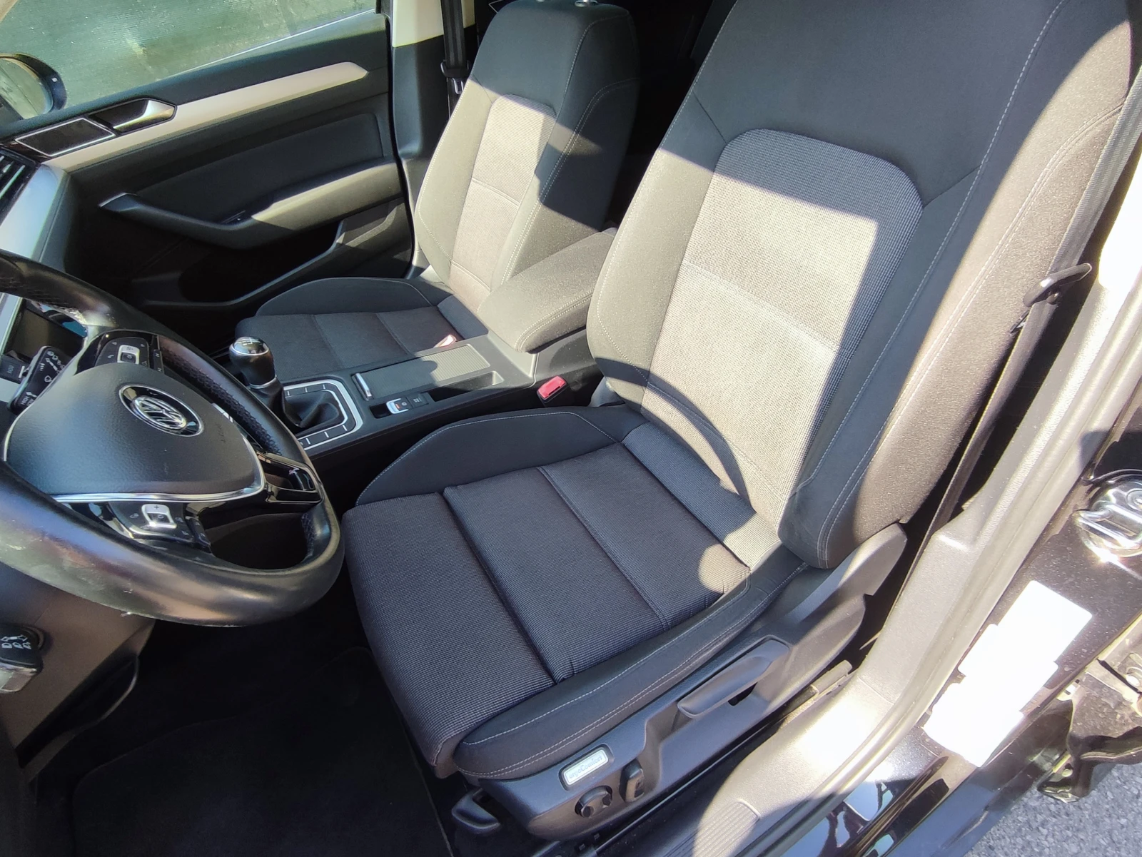 VW Passat 2.0TDI-150kc-6ck-EXECUTIVE-HIGHLINE-BMT - изображение 8