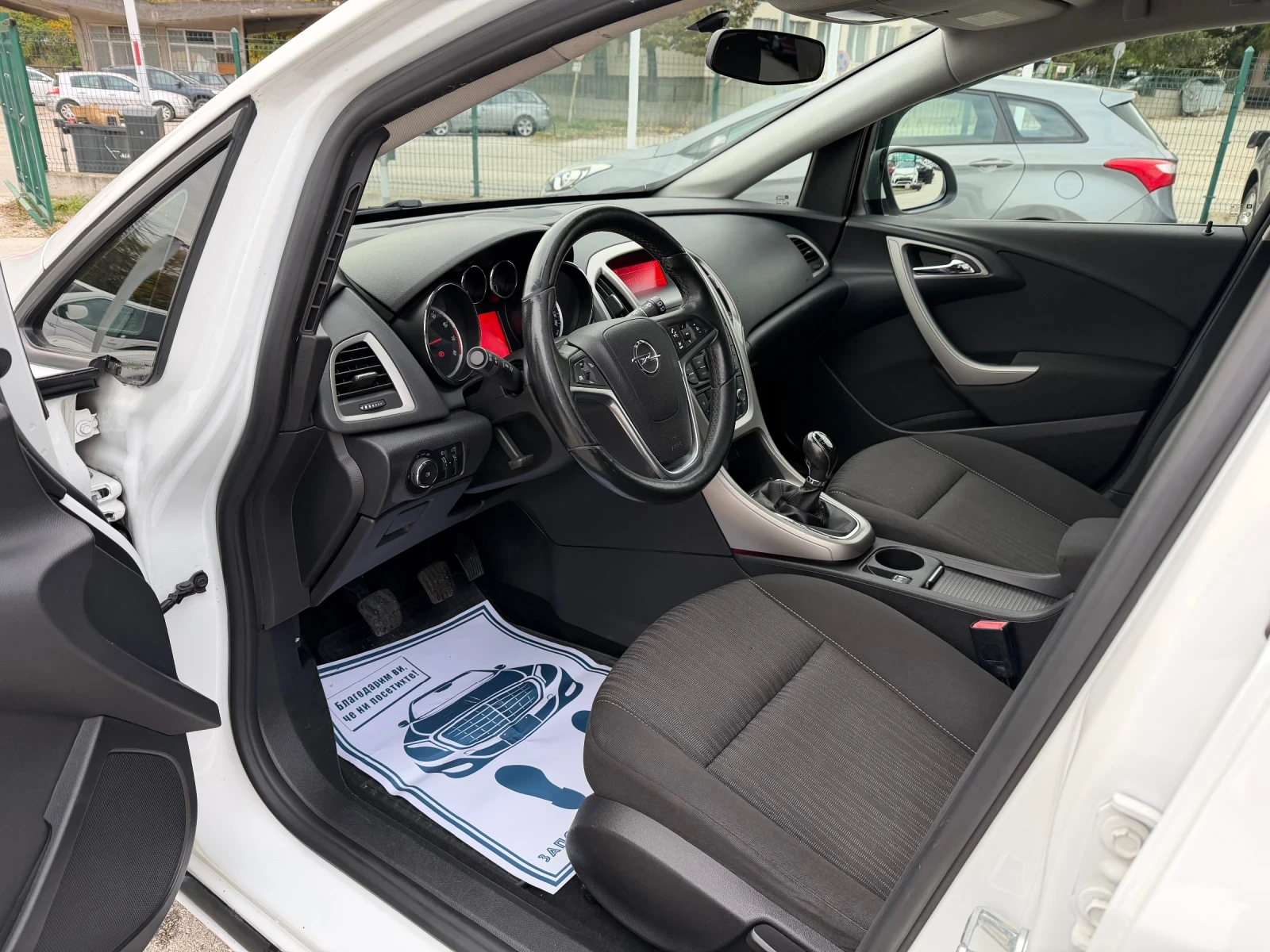 Opel Astra 1.4 турбо 120кс   - изображение 7