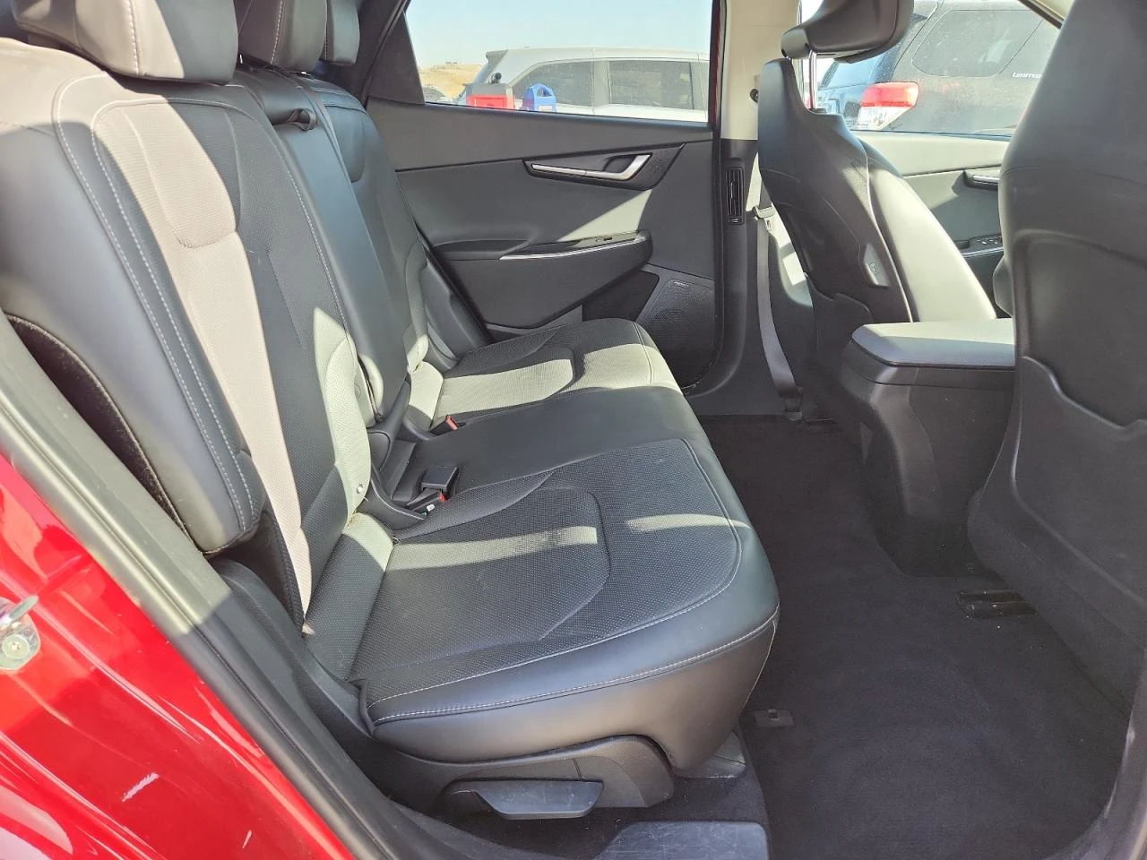 Kia EV6 LIGHT* 4x4* CARFAX - изображение 10