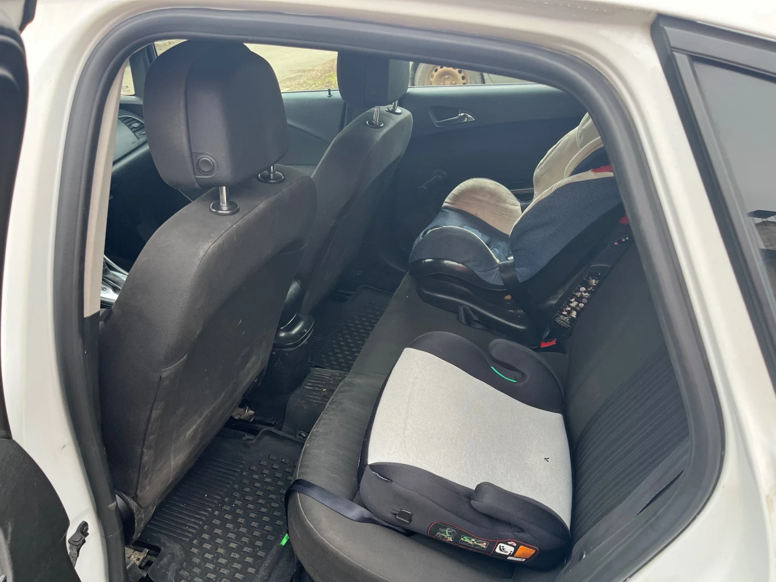 Opel Astra J - изображение 6