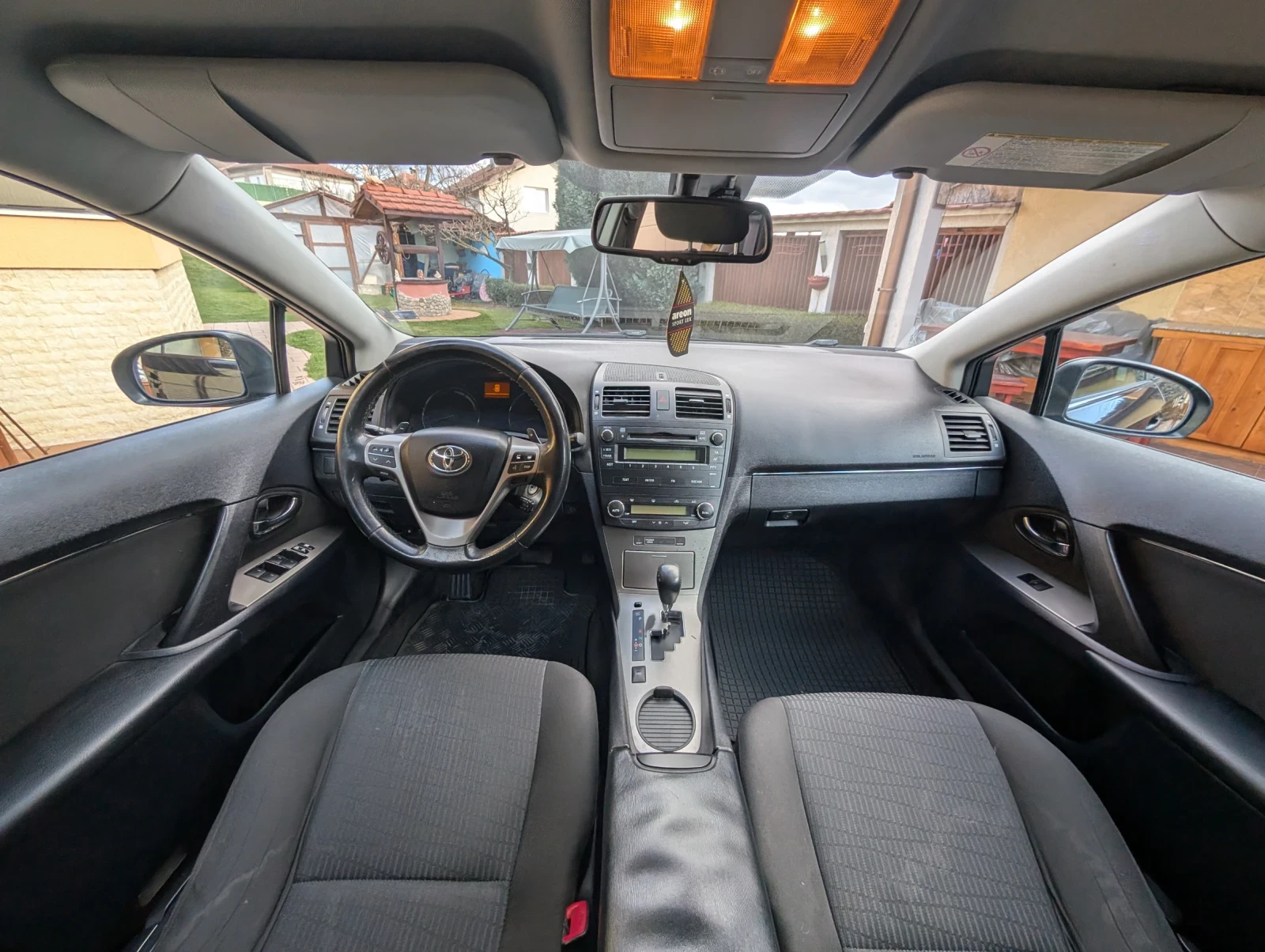 Toyota Avensis 2.0, снимка 7 - Автомобили и джипове - 54450746