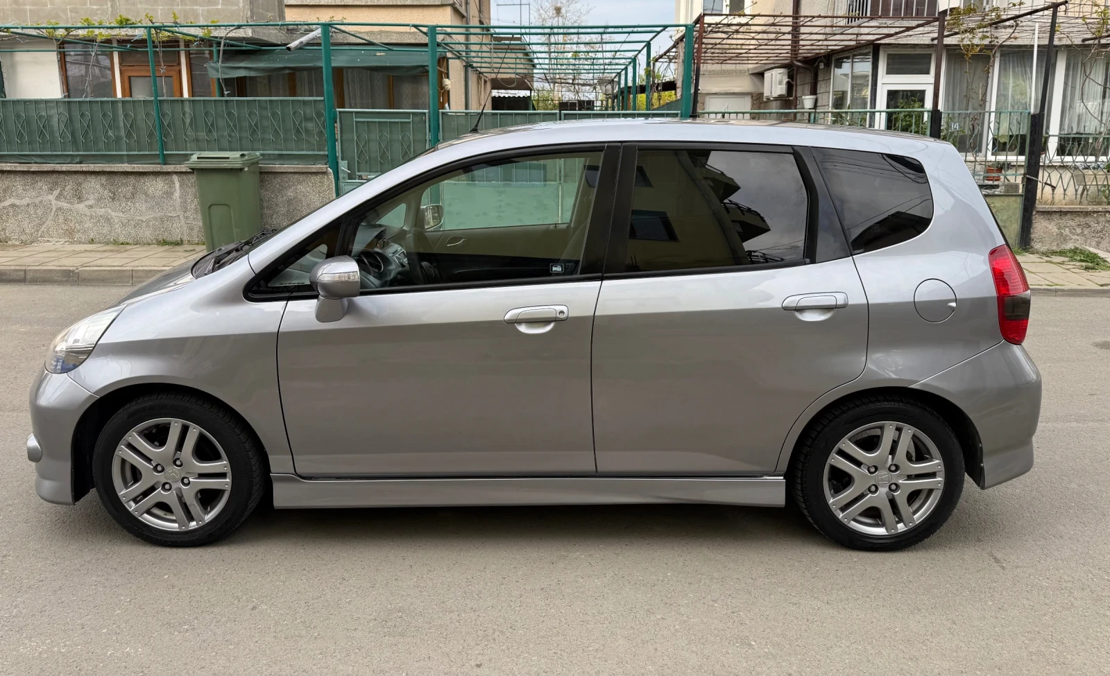 Honda Jazz 1.4i 100% РЕАЛЕН ПРОБЕГ РЕГИСТРИРАН ВИДЕО ЛИЗИНГ, снимка 8 - Автомобили и джипове - 54440883
