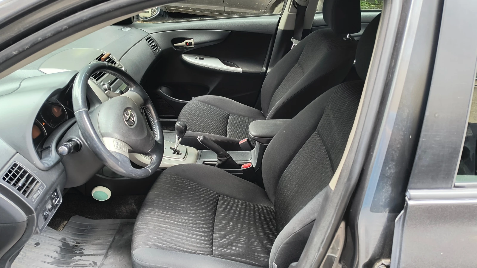 Toyota Corolla | Mobile.bg � ����������� 2