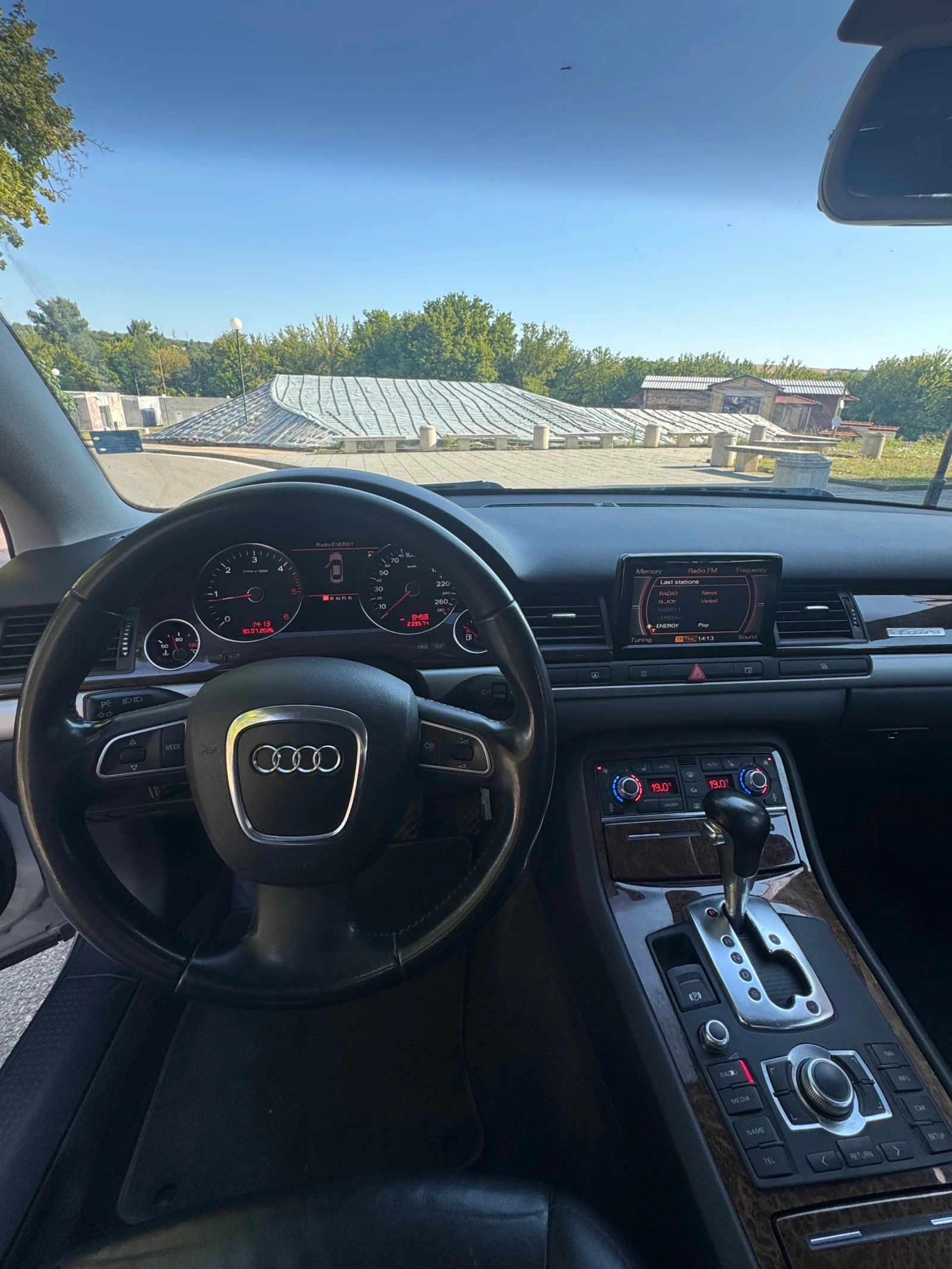 Audi A8 3.0 TDI, 233 к.с., фейслифт, като нова, снимка 9 - Автомобили и джипове - 55486186