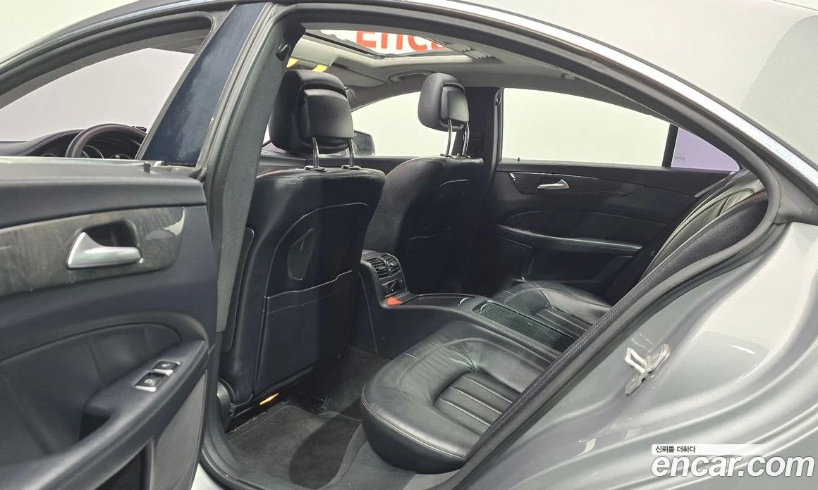 Mercedes-Benz CLS CLS350 BlueEFFICIENCY, снимка 11 - Автомобили и джипове - 56116888