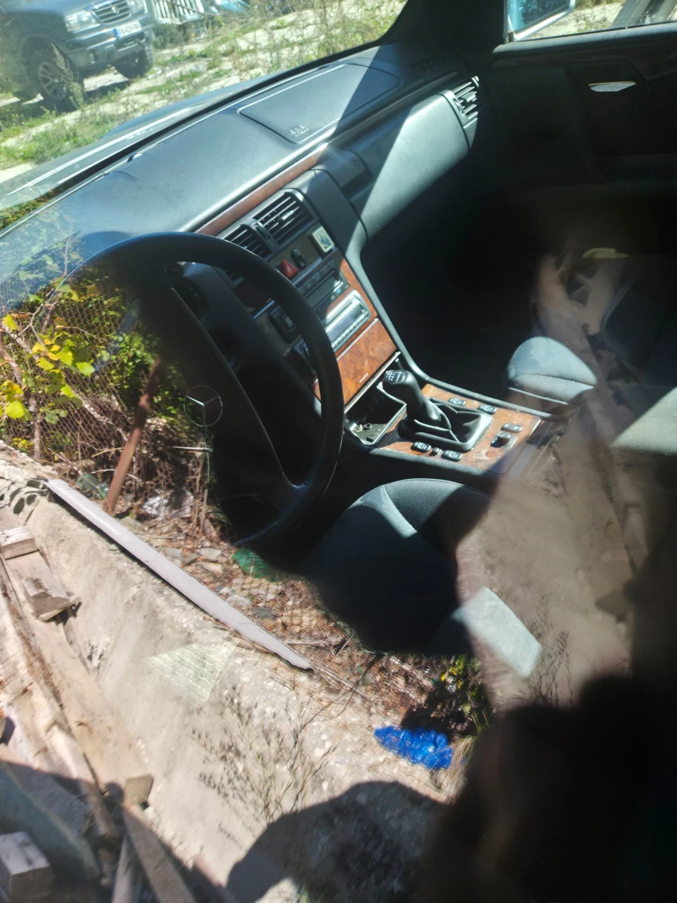 Mercedes-Benz E 200, снимка 6 - Автомобили и джипове - 56352610