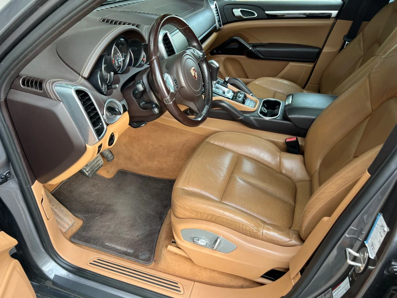 Porsche Cayenne 3.0d, снимка 8 - Автомобили и джипове - 44976183