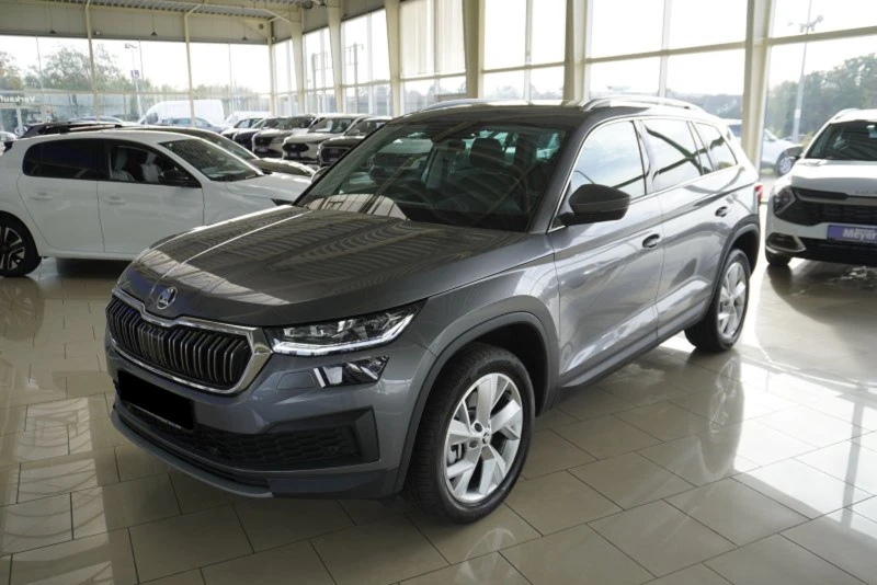 Skoda Kodiaq 2.0TDI 200 к.с. 7-местен Matrix Navi, снимка 1 - Автомобили и джипове - 47938077