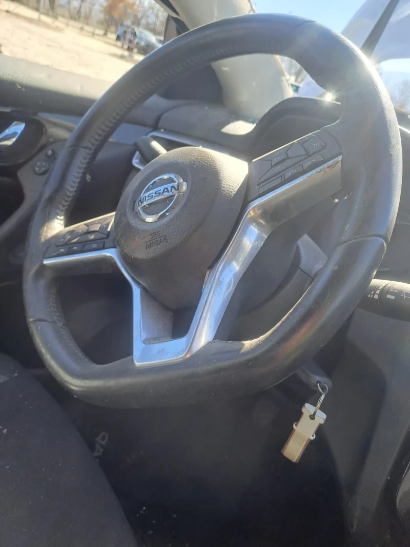 Nissan Qashqai 1.5 DCI, снимка 8 - Автомобили и джипове - 49400861