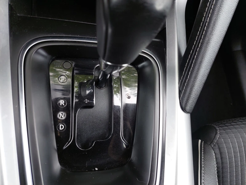 Renault Kadjar 1, 5d 110ps BOSE, снимка 10 - Автомобили и джипове - 51218293