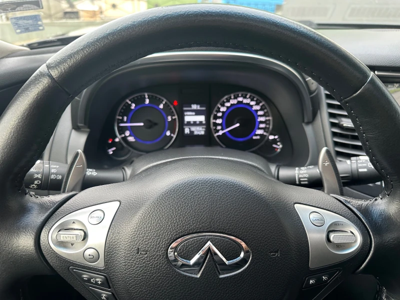 Infiniti QX70 3.0d 4х4 Full УНИКАТ 160х.км., снимка 16 - Автомобили и джипове - 52740897