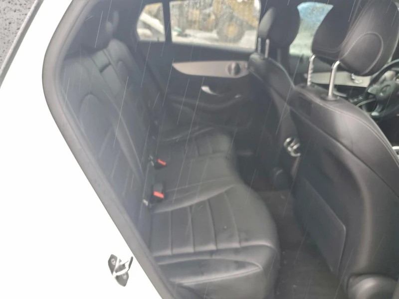 Mercedes-Benz GLC 300 AMG* PACK* BURMESTER* ПОДГРЕВ* 360КАМЕРА* LANE* AS, снимка 10 - Автомобили и джипове - 53133380