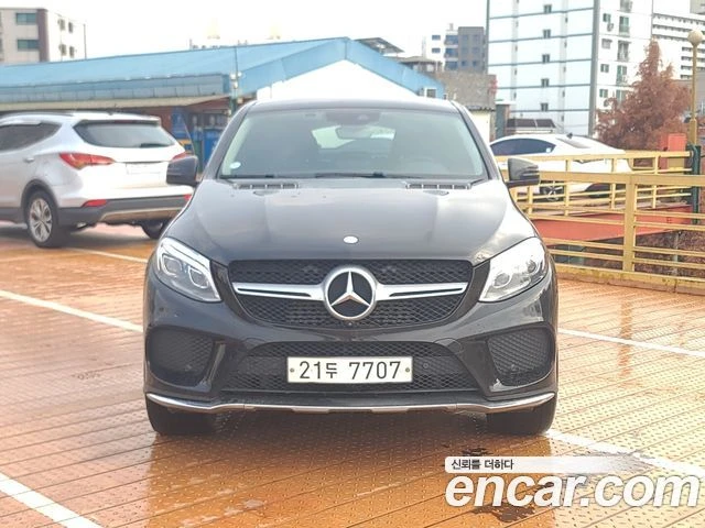 Mercedes-Benz GLE 350 4MATIC Coupe, снимка 2 - Автомобили и джипове - 53623114