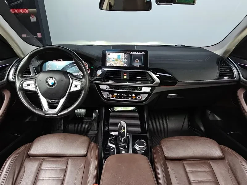 BMW X3 20d xDrive/ DIST/ HEAD UP/ DIGI/ PANO/ PAMET | Mobile.bg � ����������� 7