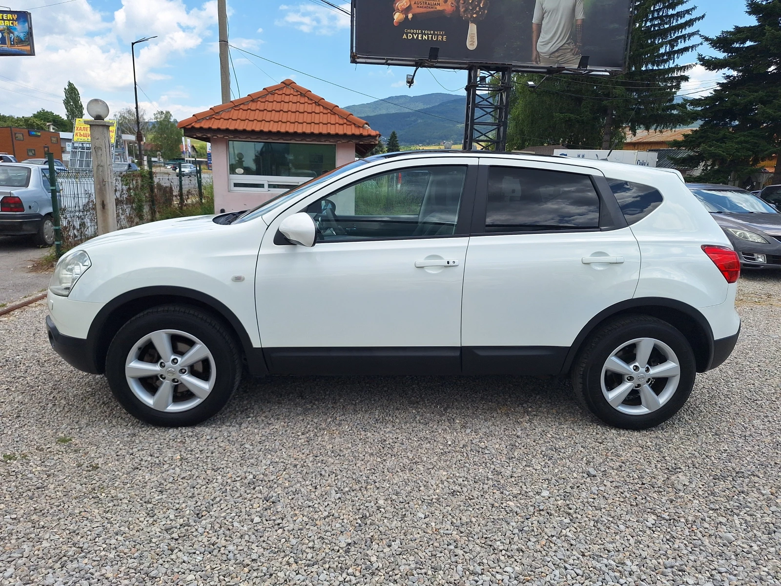 Nissan Qashqai 2, 0b avtomat 4x4 141ks - изображение 6