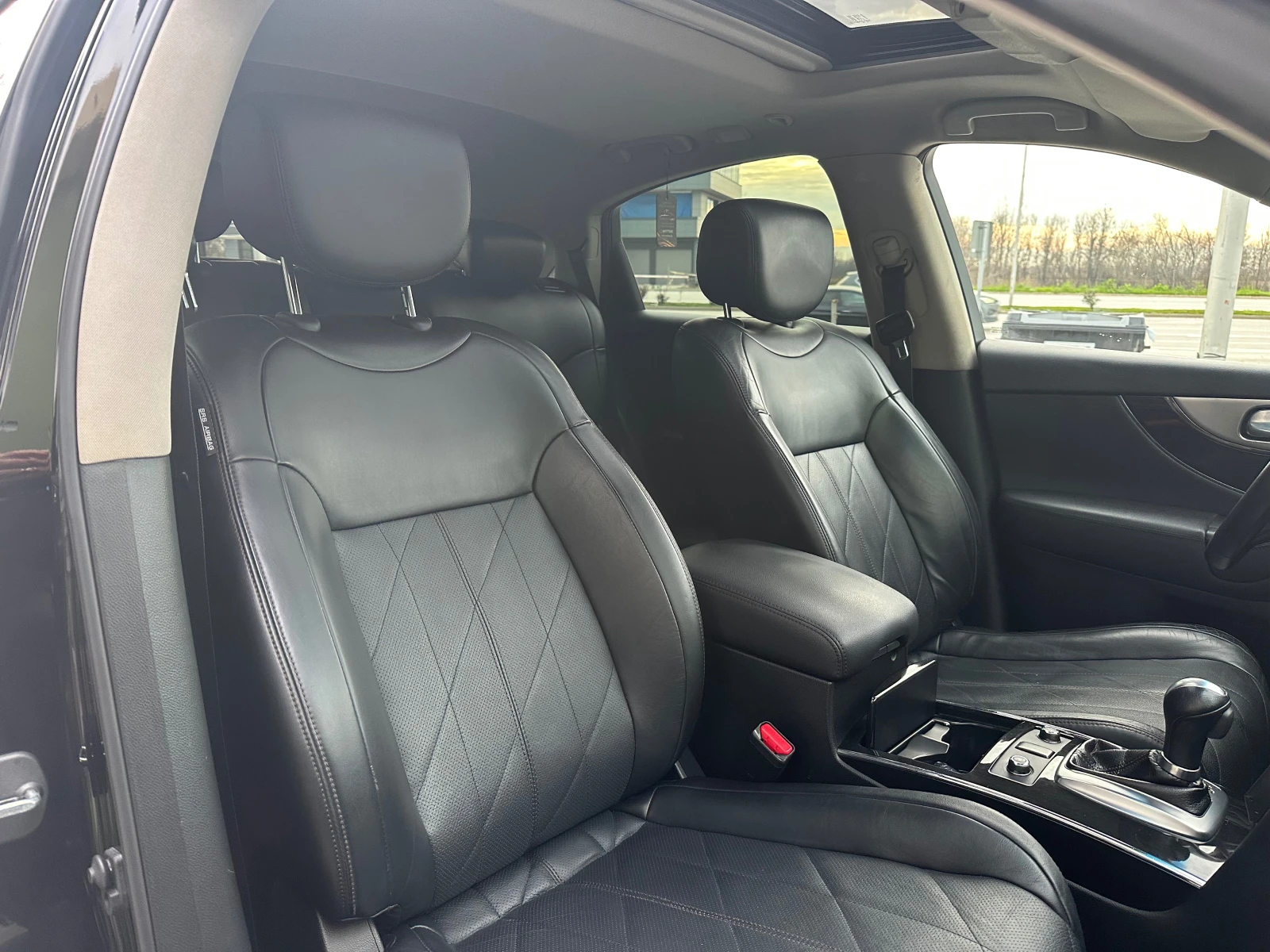 Infiniti QX70 3.0d 4�4 Full ������ 160�.��. | Mobile.bg � ����������� 11